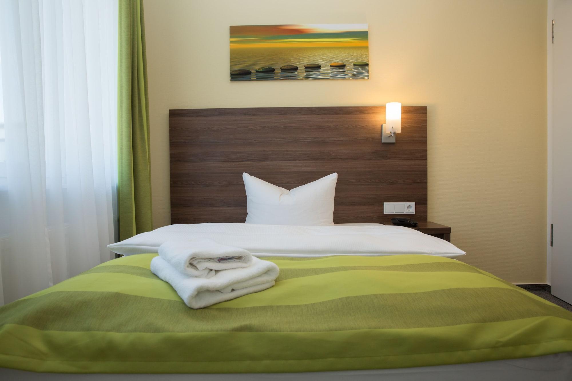 Goethe Conference By Trip 3*