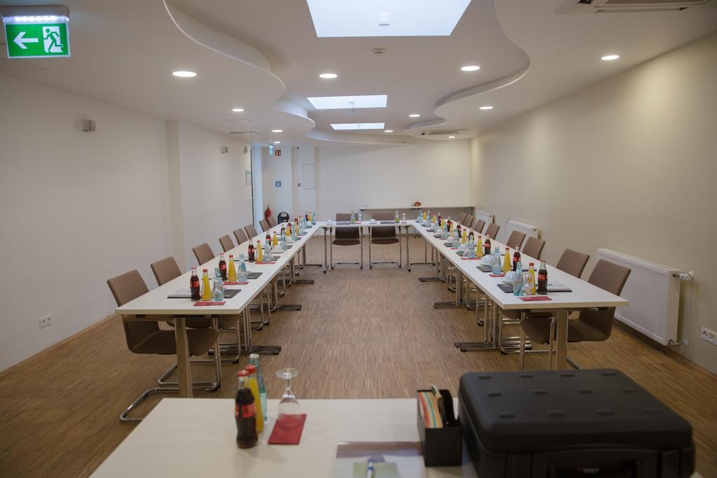 Goethe Conference By Trip